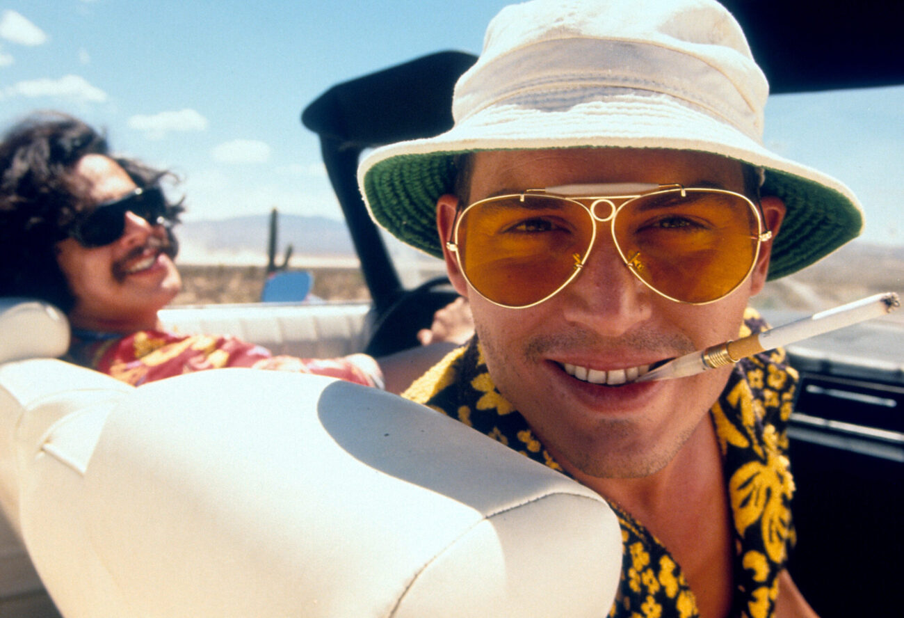 Benicio del Toro en Johnny Depp in de Chevy Caprice, in Fear and Loathing in Las Vegas.