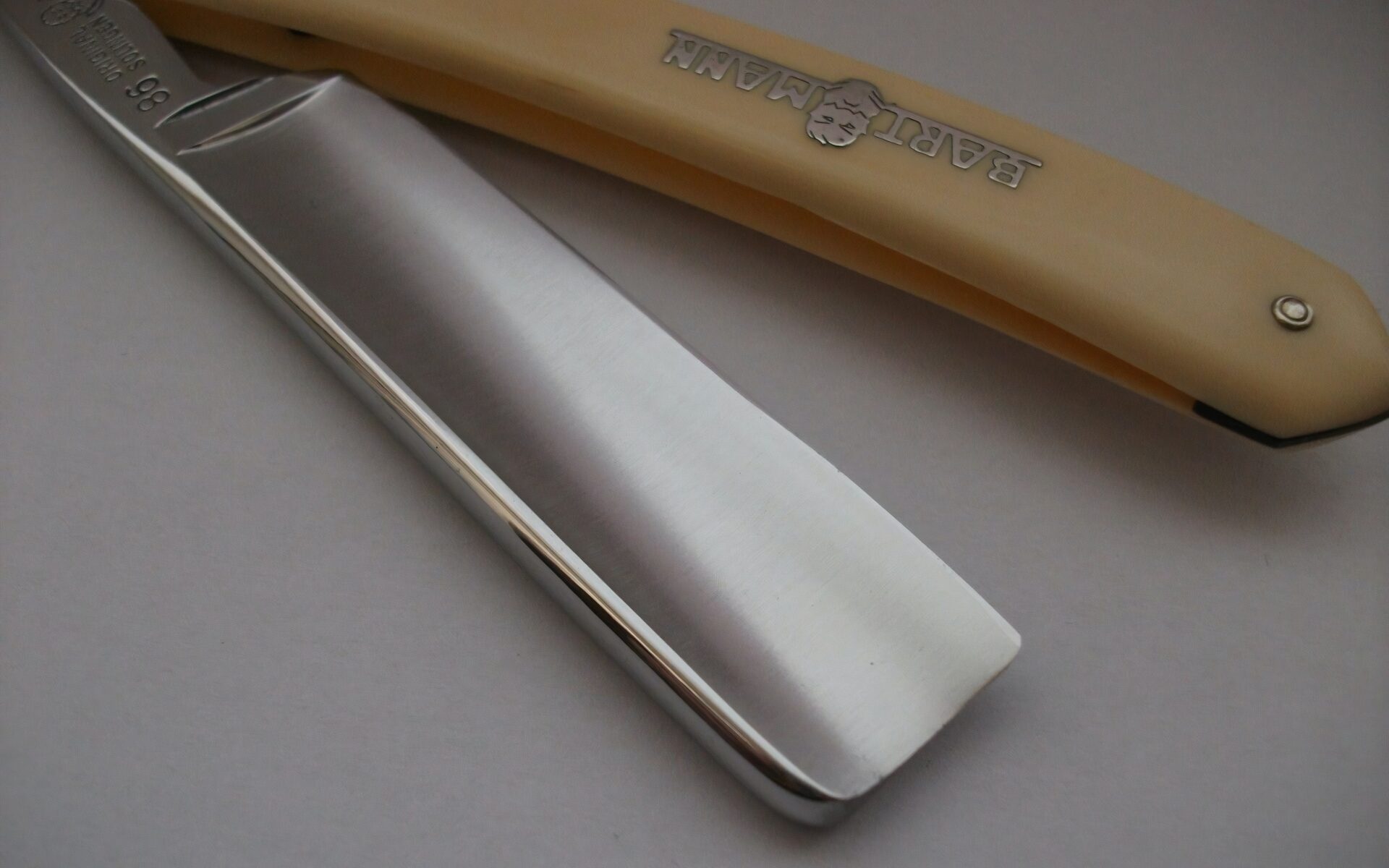 Scheren kun je leren, zelfs met een straight razor