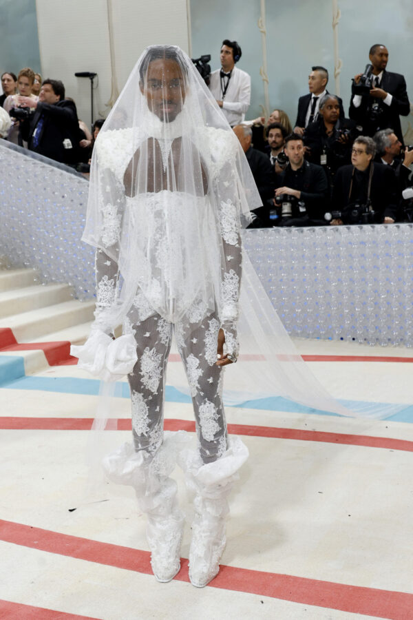 NEW YORK, NEW YORK - MAY 01: Alton Mason attends The 2023 Met Gala Celebrating "Karl Lagerfeld: A Line Of Beauty" at The Metropolitan Museum of Art on May 01, 2023 in New York City. (Photo by Mike Coppola/Getty Images)