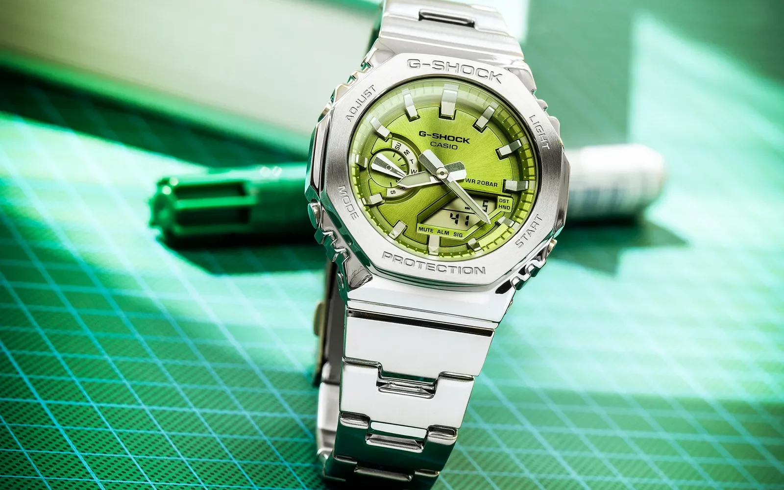 Metallic update voor G-Shock’s blockbuster 2110